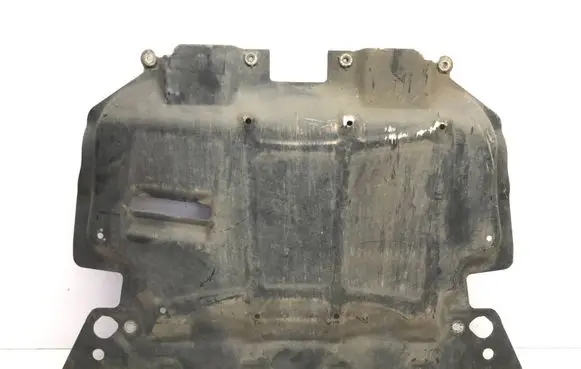 Mercedes-Benz E W213 Engine splash shield/under tray A2135246500 0219AX