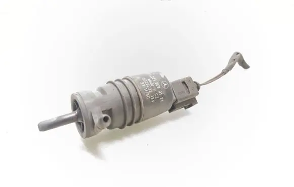 Mercedes-Benz CLS C218 X218 Windscreen/windshield washer pump 2218690121