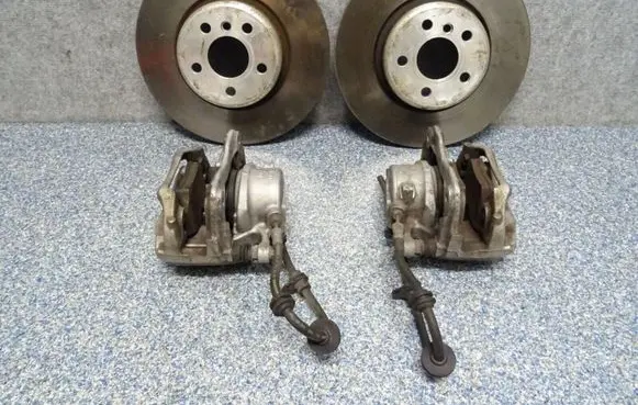 BMW 3 G20 G21 Brake discs and calipers set 6860265 6860907