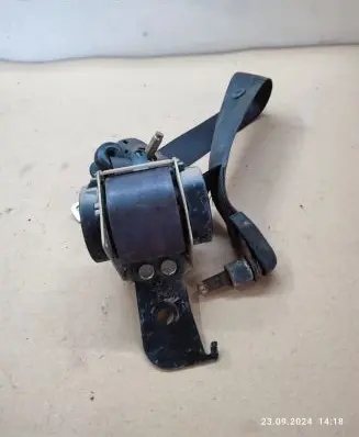 Hyundai Terracan Rear seatbelt