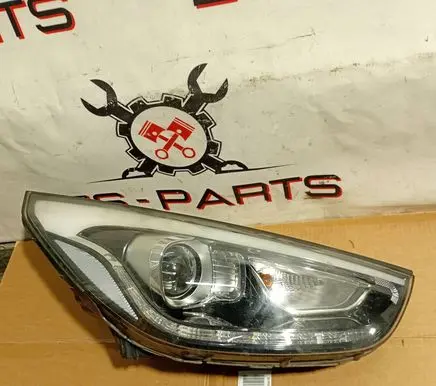 Hyundai ix35 Headlight/headlamp 92102-2SXXX