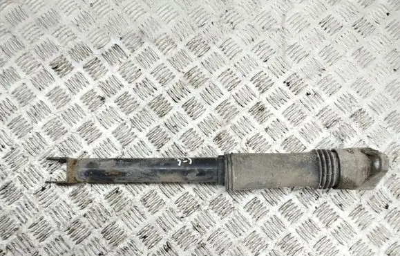 KIA Carens II Rear shock absorber/damper 553111D020