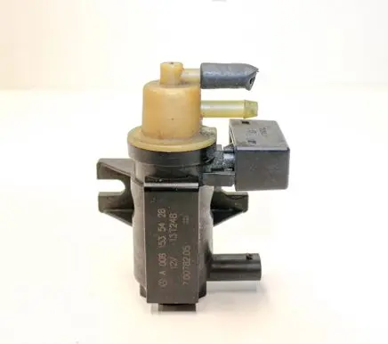 Mercedes-Benz GL X166 Turbo solenoid valve A0081535428