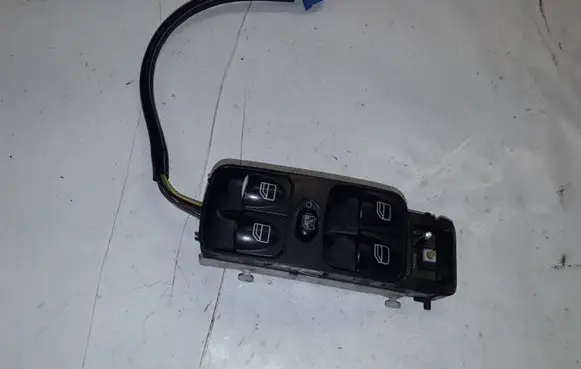 Mercedes-Benz C W203 Electric window control switch A203821 05110ZNQ01