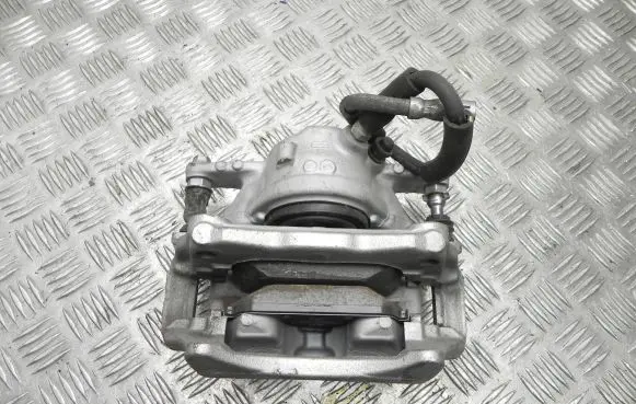Mercedes-Benz E W213 Front brake caliper 50086B