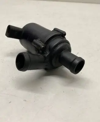 Volkswagen Touareg I Electric auxiliary coolant/water pump 7L0965561L