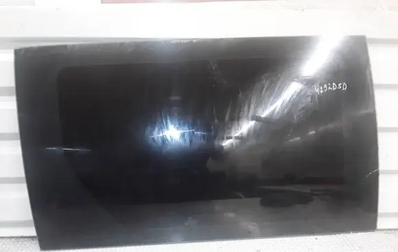 Chrysler Voyager Sliding door window/glass 