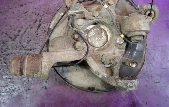 Volvo S60 Rear wheel hub spindle/knuckle 