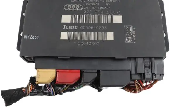 Audi A2 Central body control module 8Z0959433C 00040600 00006492B3