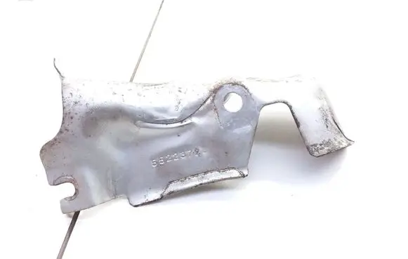 Opel Astra J Heat shield in engine bay 55223723