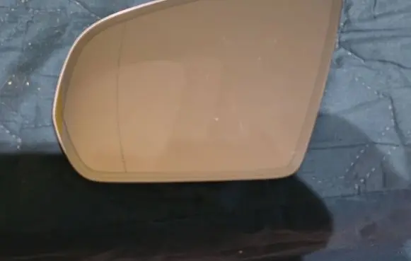 Mercedes-Benz EQB Wing mirror glass A0998100316 07012021 21326153