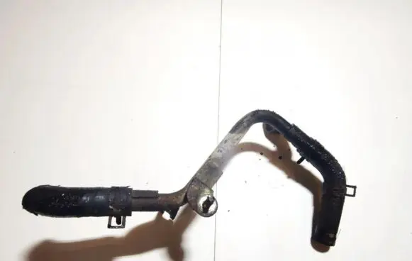 Toyota Avensis T220 Engine coolant pipe/hose