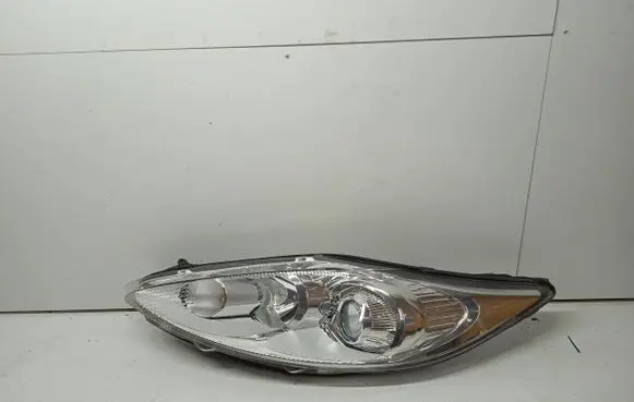 Ford Fiesta Headlight/headlamp 8A611SW030CG 24704505