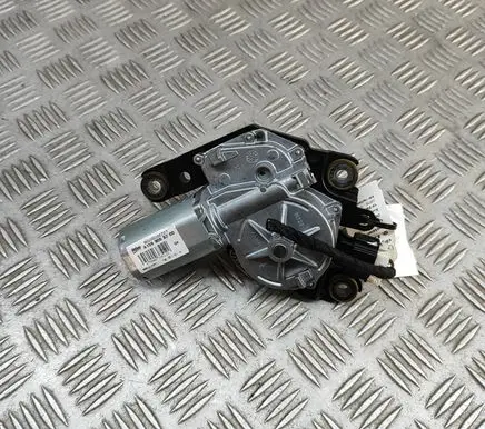 Infiniti Q30 Rear window wiper motor A1569068200 W000038727