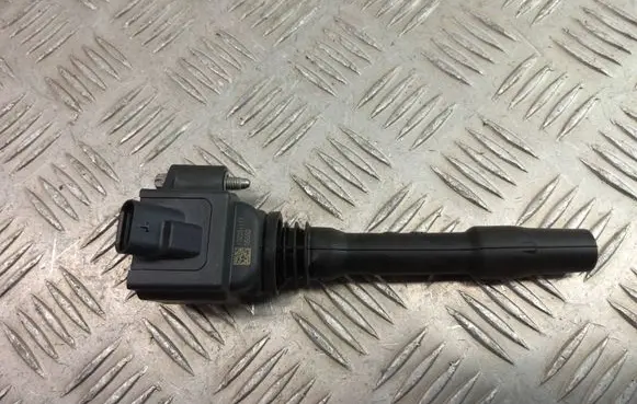 BMW X2 F39 High voltage ignition coil 8643360