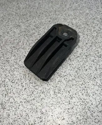 BMW 5 E39 Radiator support slam panel bracket 2247896