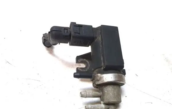 Volkswagen Transporter - Caravelle T5 Turbo solenoid valve 1J0906627C