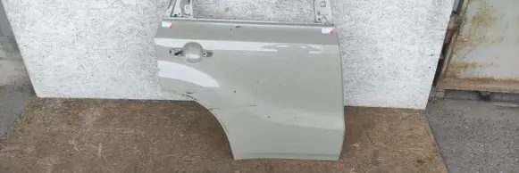 Suzuki Vitara (LY) Rear door 3126671
