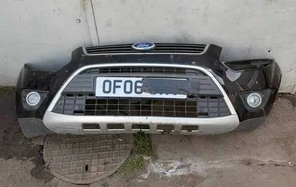 Ford Kuga I Front bumper