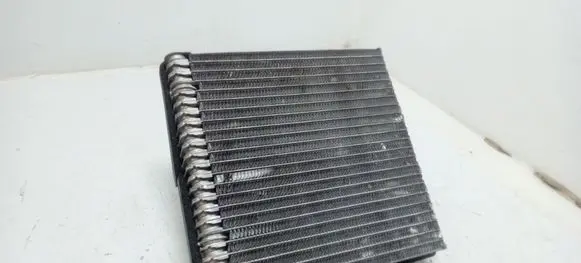 Volkswagen Golf VI Air conditioning (A/C) radiator (interior) 