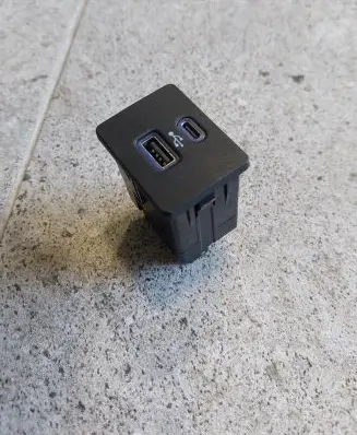 Ford Explorer VI USB socket connector C5TT14F014DC 20233103529 EU13D