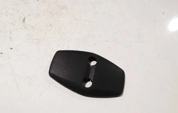 BMW 3 E46 Rear seat side bottom trim 8226578