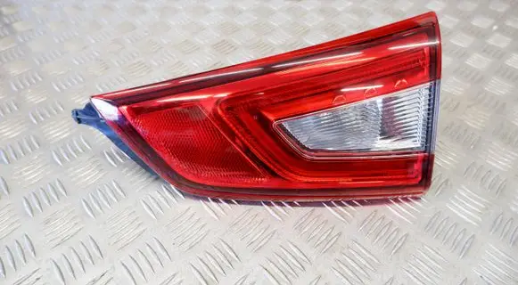 Nissan Qashqai Tailgate rear/tail lights 265504EA5D 265504EA6E