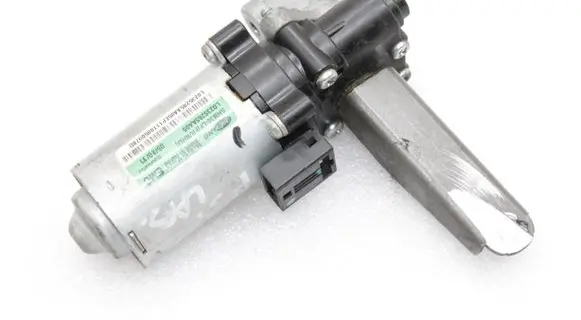 Lancia Thema Seat adjustment motor L0235285AA K68159130AA