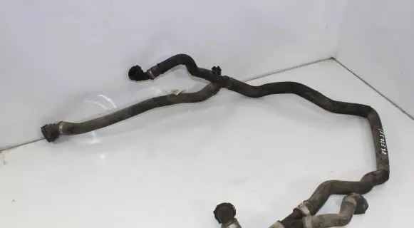BMW X5 E70 Engine coolant pipe/hose 7576371 16185913 15185913