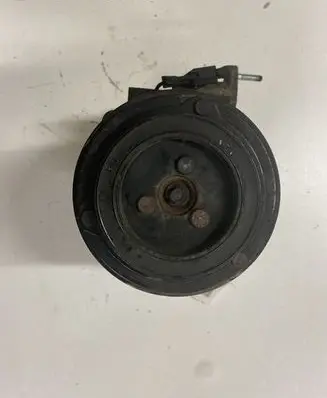 KIA Sorento Air conditioning (A/C) compressor (pump) 977013E350