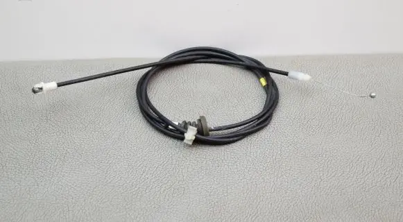 Engine bonnet/hood lock release cable