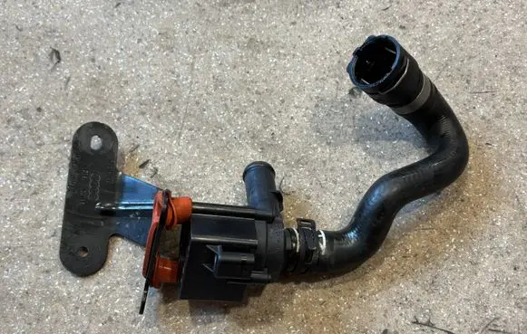 Porsche Macan (95B) Electric auxiliary coolant/water pump 06H121601M