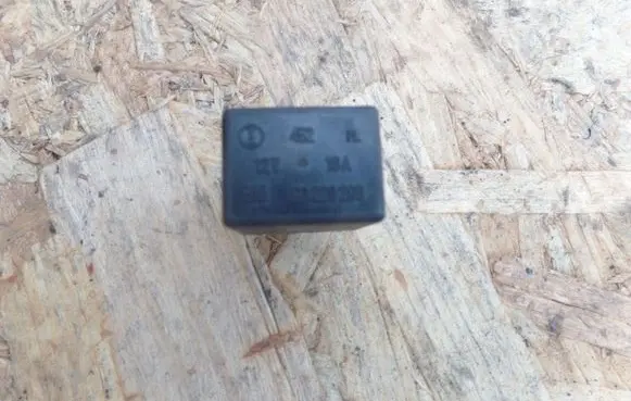 Opel Astra G Other relay 90229206