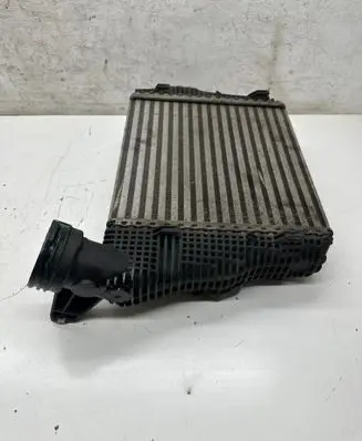 Porsche Macan (95B) Intercooler radiator 95B145804B 100915 T95B102