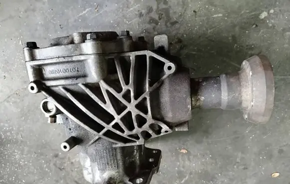 Volvo XC90 Gearbox transfer box case 7070010790