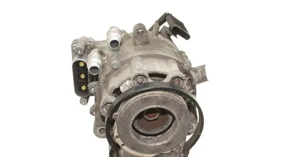 BMW 2 F45 Generator/alternator 7649390