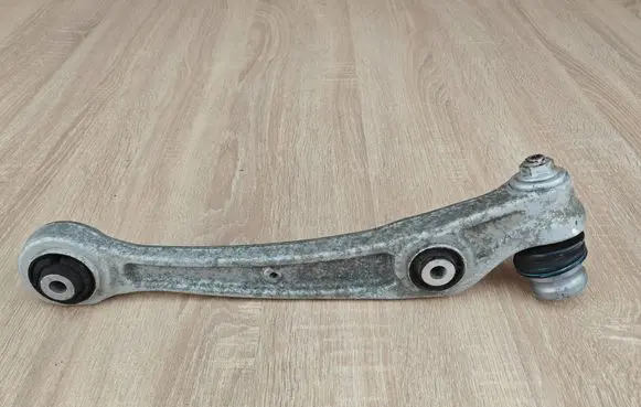 Front lower control arm/wishbone