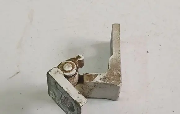Peugeot Bipper Front door upper hinge 