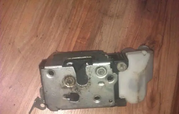 Fiat Punto (176) Rear door lock