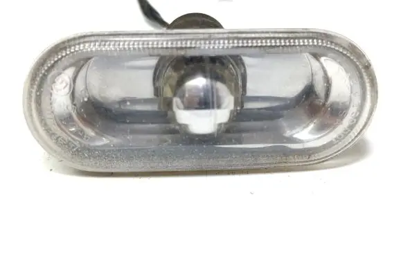 Volkswagen Golf IV Front fender indicator light 1J0949117