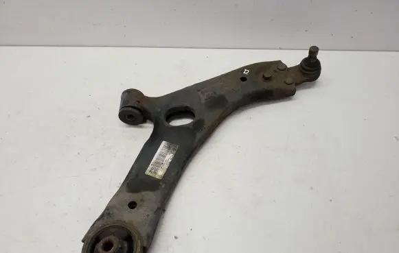 KIA Sportage Front lower control arm/wishbone