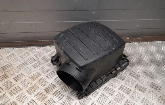 Jeep Grand Cherokee Air filter box cover 