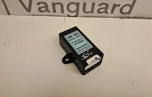 Hyundai i40 Seat heating relay 881963Z000