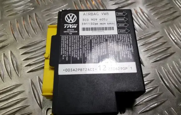 Volkswagen PASSAT B6 Airbag control unit/module 3C0909605J