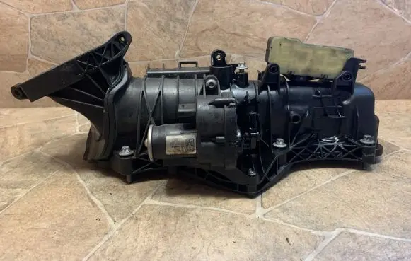 Mercedes-Benz E W213 Intake manifold A6540902100