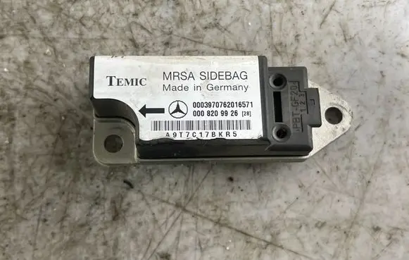 Mercedes-Benz E W210 Airbag deployment crash/impact sensor 0008209926
