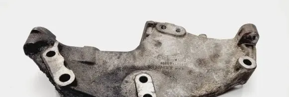 Nissan Primastar Generator/alternator bracket 8200741758