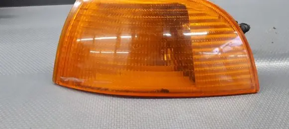 Volkswagen Polo III 6N 6N2 6NF Front indicator light