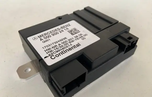 Mercedes-Benz E W213 Fuel injection pump control unit/module A0009002414 170317324929E