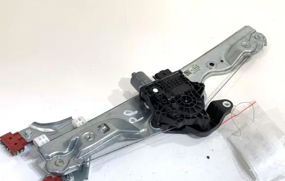 Nissan Qashqai J12 Front door window regulator with motor 807006UA1B